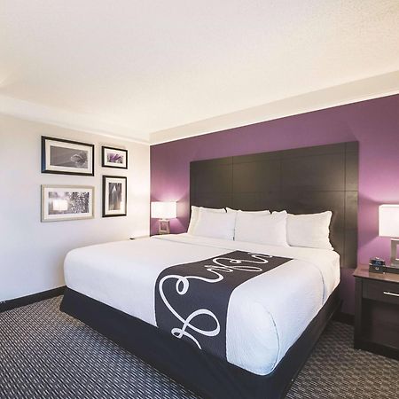 La Quinta By Wyndham Austin Round Rock Hotel Exterior photo